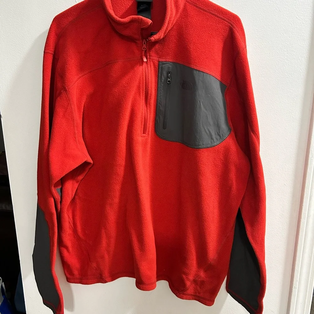 THE NORTH FACE Pullover Fleece Size XL Red with Gray Mens 1/4 Zip
